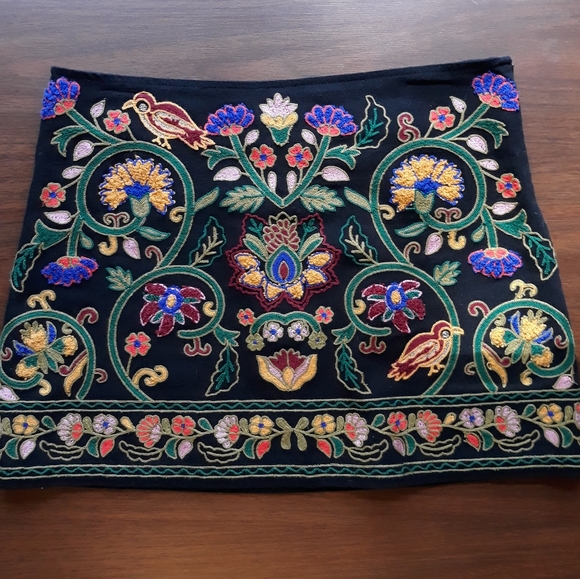 Zara Embroidered Mini - Picture 4 of 8